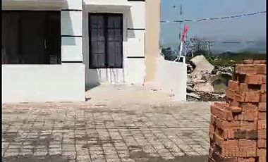 Rumah Villa Bocek Pasar Karangploso Malang