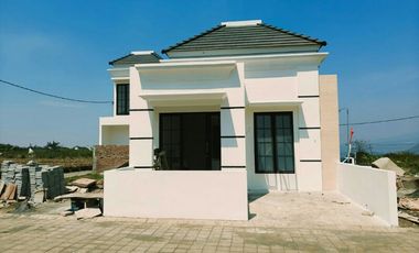 Rumah Villa Bocek Pasar Karangploso Malang