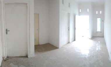 Dijual Rumah Merah Delima Y53 – Dekat SLG & Pemkab Kediri - L Premium