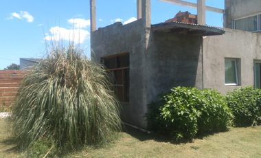 Casa en venta - 2 dormitorio 1 baño - patio - 507 mts2 - Colonia De Vac Chapadmalal