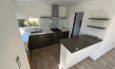 Casa en venta - 2 dormitorios 1 baño - 1000 mts2 - Punta Indio