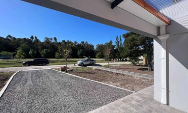 Casa en venta - 2 dormitorios 1 baño - 1000 mts2 - Punta Indio