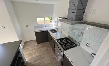 Casa en venta - 2 dormitorios 1 baño - 1000 mts2 - Punta Indio