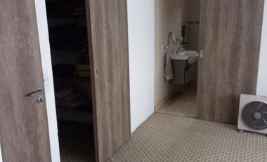 Casa en venta - 5 dormitorios 4 baños - cochera y depto - 400 mts2 - San Clemente Del Tuyú