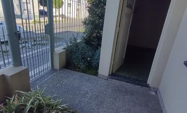 CASA DE 3 AMBIENTES VENTA EN 1 de Mayo 1310 (REMEDIOS DE ESCALADA)