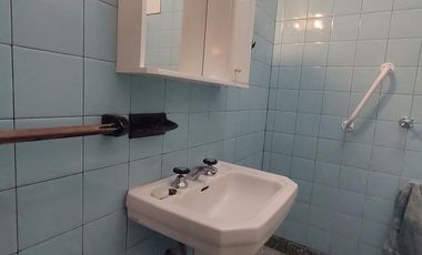 CASA DE 3 AMBIENTES VENTA EN 1 de Mayo 1310 (REMEDIOS DE ESCALADA)