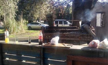 Quinta en venta - 1 Dormitorio 1 Baño - 2000 mts2 - Lobos