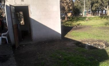 Quinta en venta - 1 Dormitorio 1 Baño - 2000 mts2 - Lobos