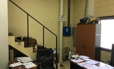 Depósito - Gapón de 800 m2 en  Wilde Avellaneda EXCELENTE ESTADO - VENTA -