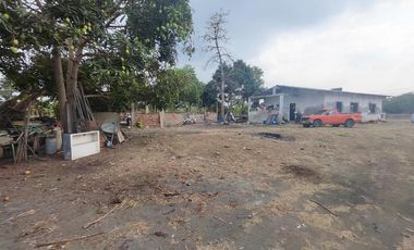 Terreno Residencial con Vivienda – Vía Chone-Boyacá, Chone