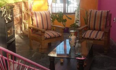 Casa en venta - 2 dormitorios 2 baños - patio - 430 mts2 - Necochea