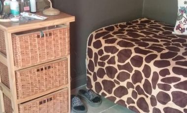 Casa en venta - 2 dormitorios 2 baños - patio - 430 mts2 - Necochea