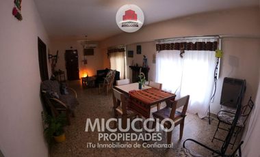 Casa en venta, Las Casuarinas esq. Sarmiento, Parque Belén, Belén de Escobar. APTA CREDITO