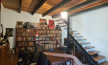 Casa a reciclar en  Almagro lote propio