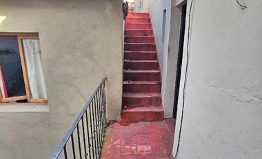 Casa a reciclar en  Almagro lote propio