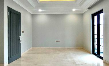 Rumah 3 lantai siap huni di mampang jakarta selatan