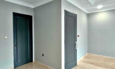 Rumah 3 lantai siap huni di mampang jakarta selatan