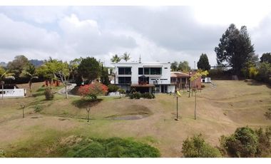 Alquiler Casa Finca de lujo con pesebreras a 15min del Aeropuerto  JMC