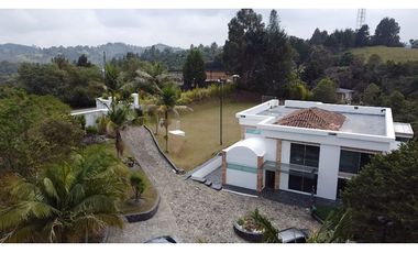 Alquiler Casa Finca de lujo con pesebreras a 15min del Aeropuerto  JMC
