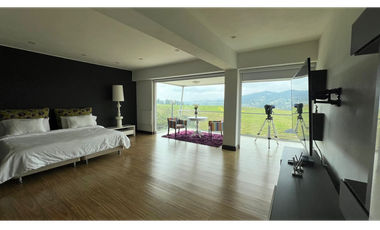 Alquiler Casa Finca de lujo con pesebreras a 15min del Aeropuerto  JMC