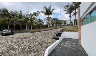 Alquiler Casa Finca de lujo con pesebreras a 15min del Aeropuerto  JMC