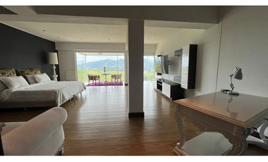 Alquiler Casa Finca de lujo con pesebreras a 15min del Aeropuerto  JMC