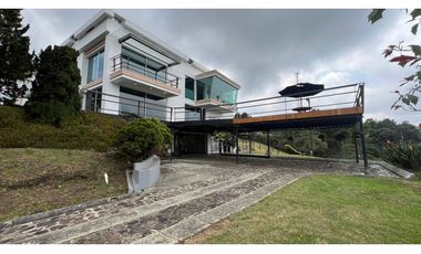 Alquiler Casa Finca de lujo con pesebreras a 15min del Aeropuerto  JMC