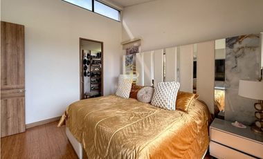 SE VENDE CASA EN CAJICA