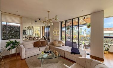 SE VENDE CASA EN CAJICA