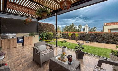 SE VENDE CASA EN CAJICA