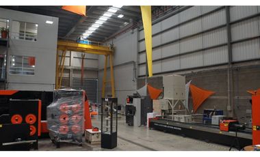 Bodega en venta – 1.735 m² | Siberia