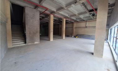 Local en arriendo – 500 m² | Restrepo