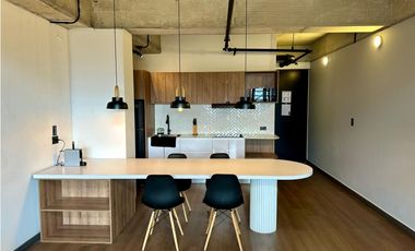 Espectacular apartaestudio dúplex para renta amoblada en Laureles