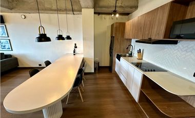 Espectacular apartaestudio dúplex para renta amoblada en Laureles