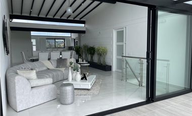 Casa en venta y Arriendo en El Retiro, un nivel más sótano, vista 360°