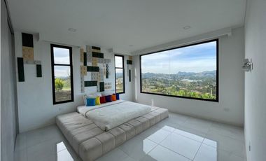 Casa en venta y Arriendo en El Retiro, un nivel más sótano, vista 360°