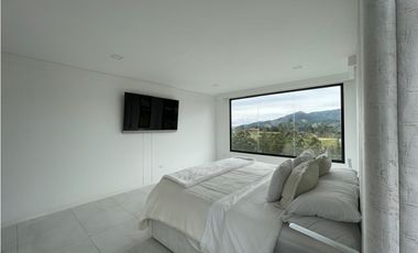 Casa en venta y Arriendo en El Retiro, un nivel más sótano, vista 360°