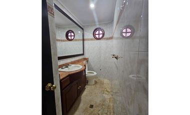 CASA EN UNIDAD CERRADA POBLADO EL TESORO