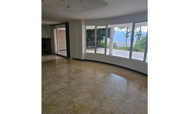 CASA EN UNIDAD CERRADA POBLADO EL TESORO