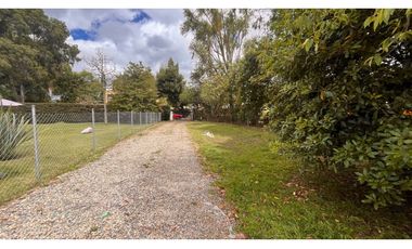 Rento apartamento para estrenar con zona verde 3 garajes