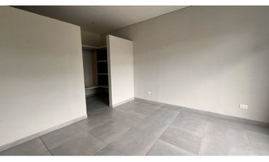 Rento apartamento para estrenar con zona verde 3 garajes