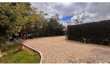 Rento apartamento para estrenar con zona verde 3 garajes