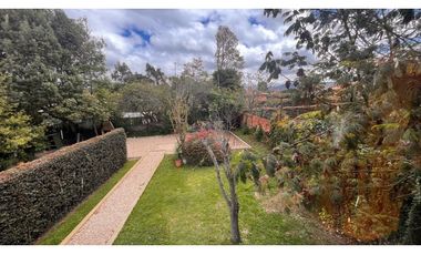 Rento apartamento para estrenar con zona verde 3 garajes