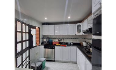 SE VENDE CASA MUNICIPIO DE CHIA