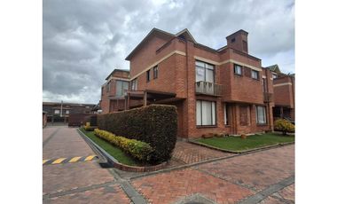 SE VENDE CASA MUNICIPIO DE CHIA