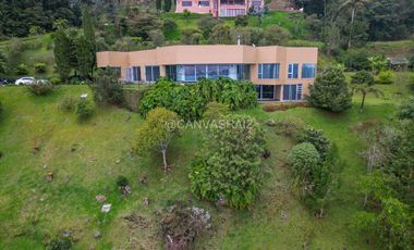 VENTA DE CASA EN UNIDAD CERRADA LAS PALMAS