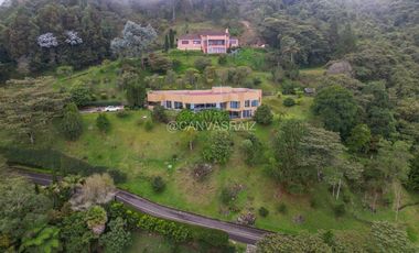 VENTA DE CASA EN UNIDAD CERRADA LAS PALMAS