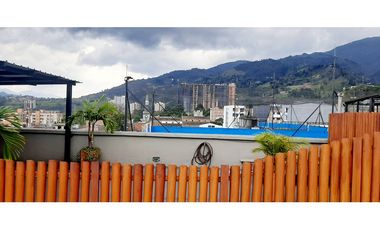 Apartamento en Venta en La Estrella (Parque central)