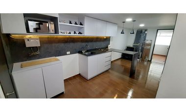Apartamento en Venta en La Estrella (Parque central)