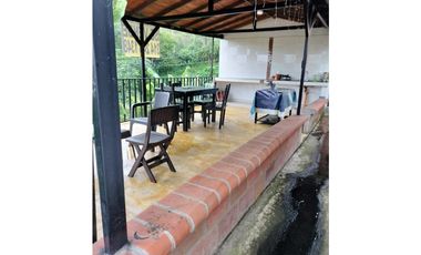 VENDO CASA VEREDA EL PARAISO DOSQUEBRADAS